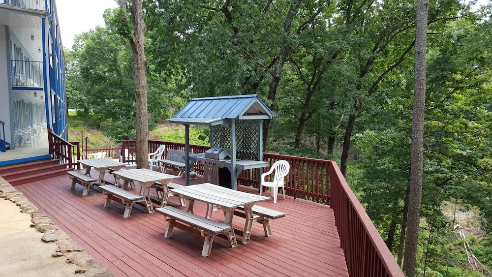 Ozarka Lodge photo 9