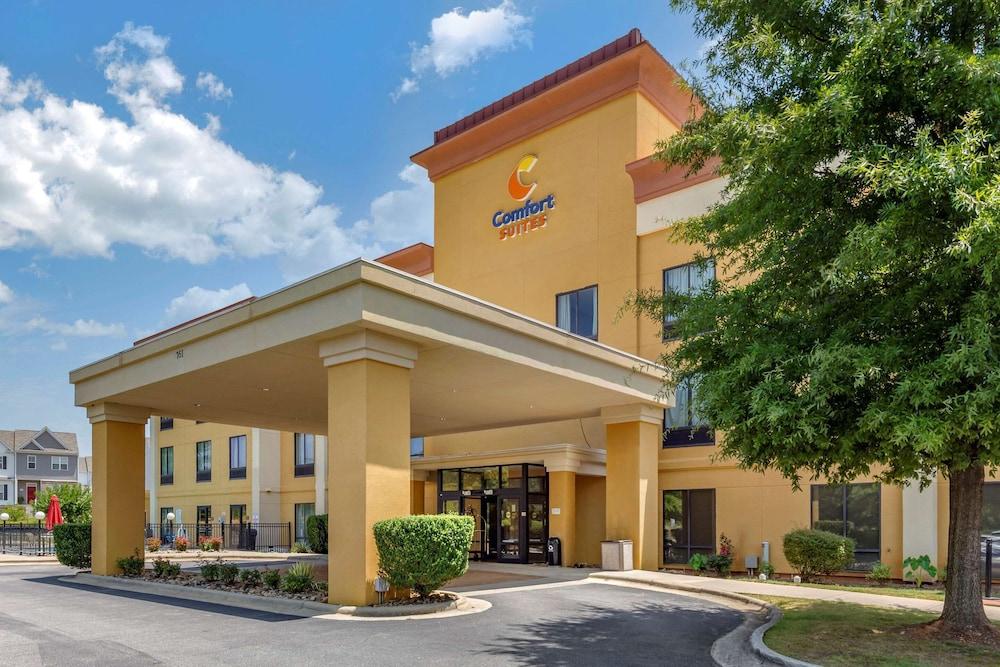 Comfort Suites Clayton - Garner photo 31