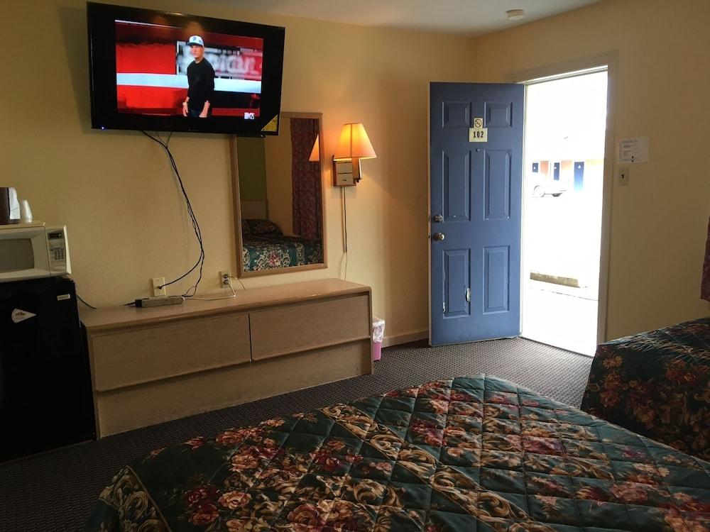 Shaws Komfort Motel photo 6