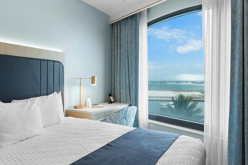 Harbor Suites at Harborwalk Village photo 2
