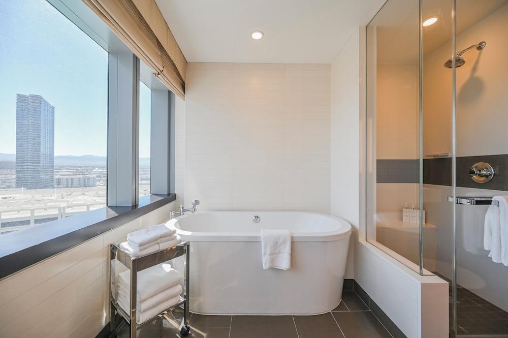 StripViewSuites at Vdara photo 86