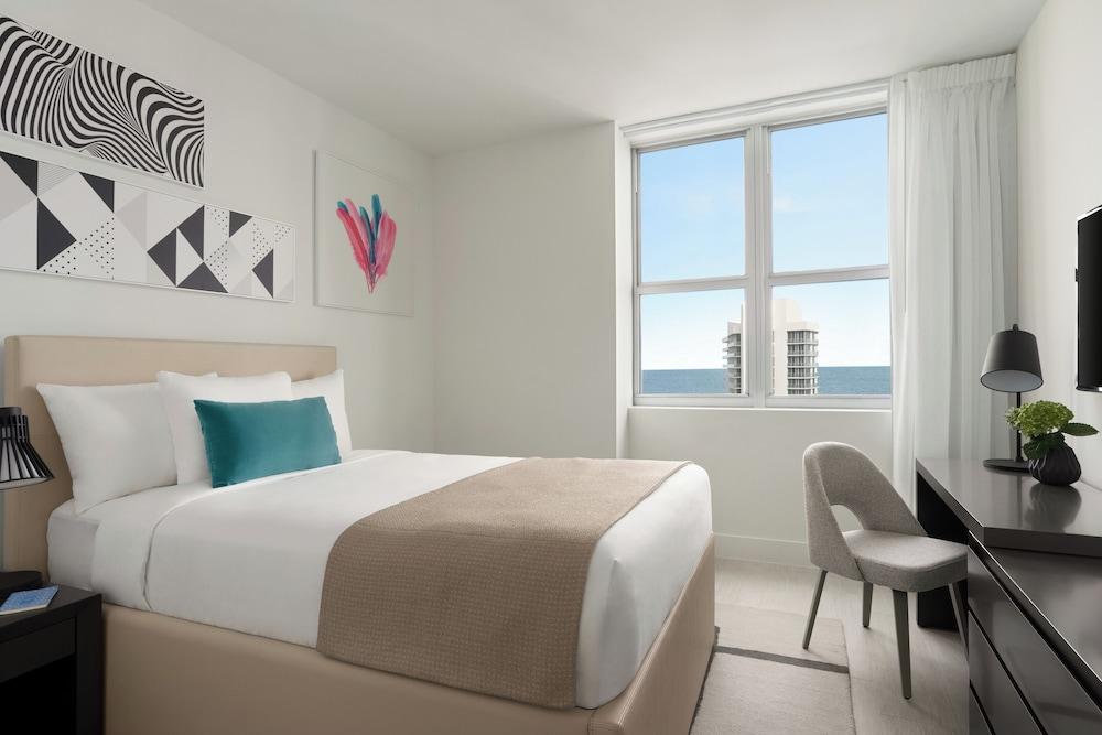 Hyde Beach House photo 18