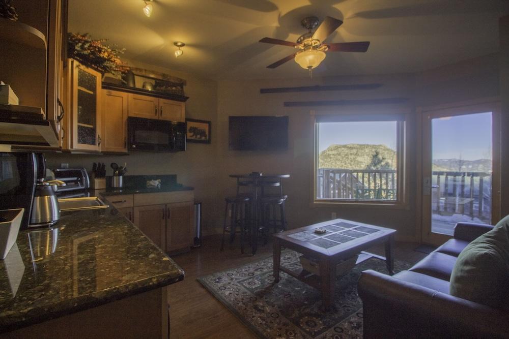 Marys Lake Lodge Mountain Resort and Condos photo 31