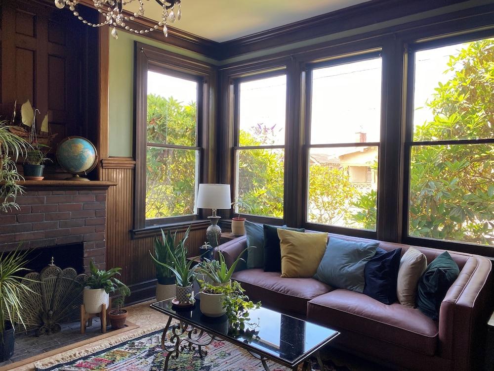 The Weller House photo 65