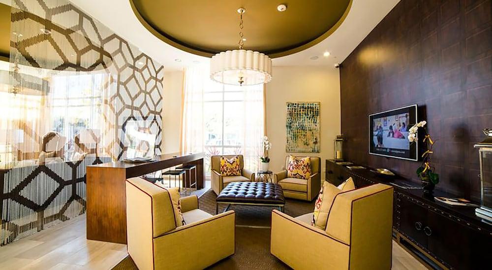 Tripbz Avalo Suites photo 16
