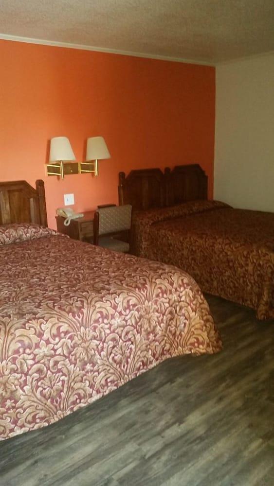 Sunnyside Motel photo 8
