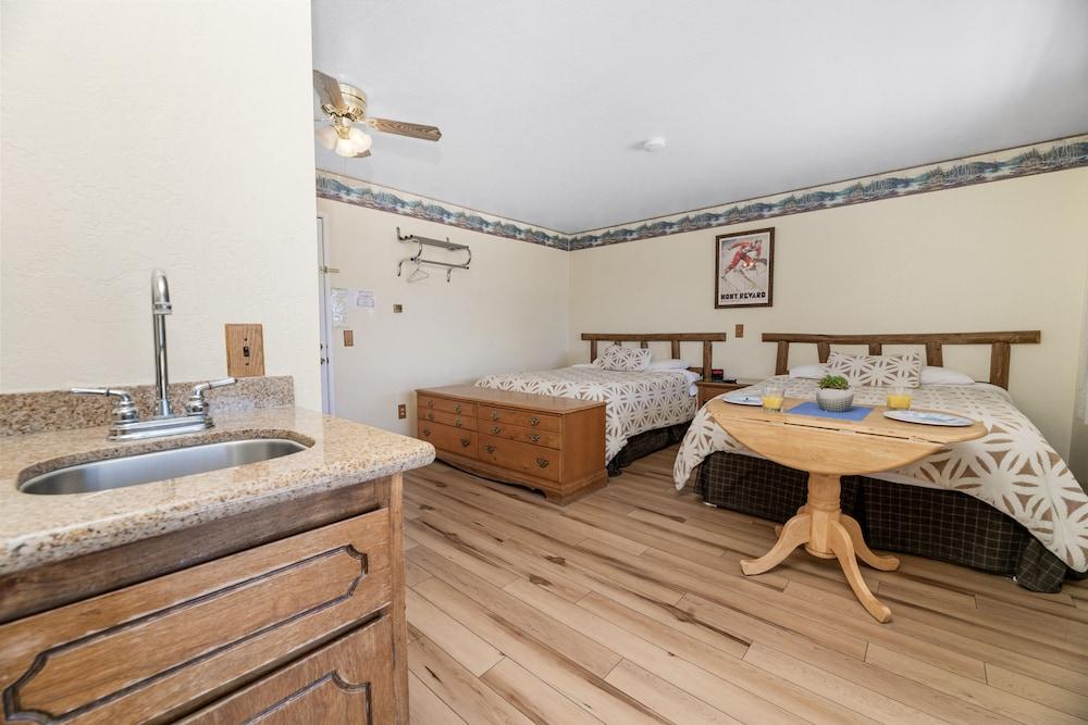 Big Bear Lakefront Lodge photo 37