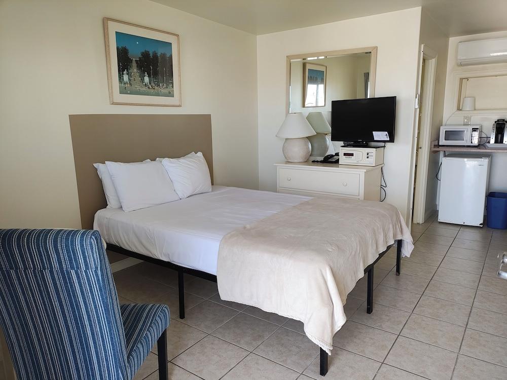 Condor Motel photo 14
