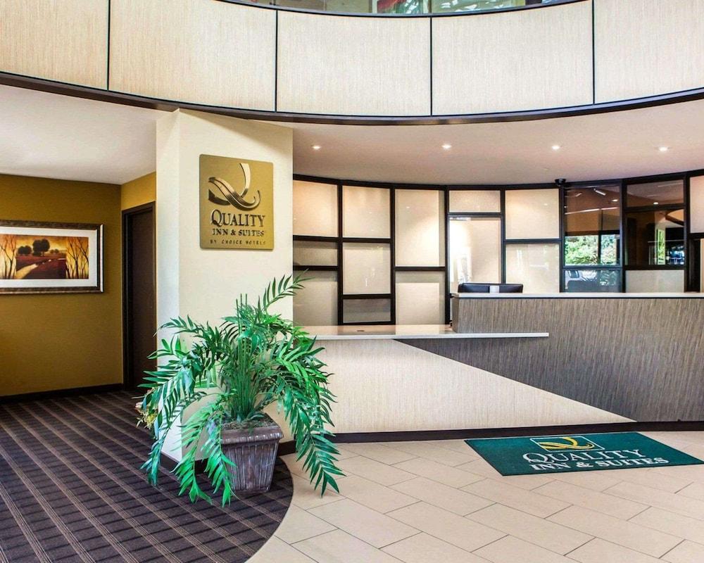 Quality Inn & Suites Peoria North photo 3