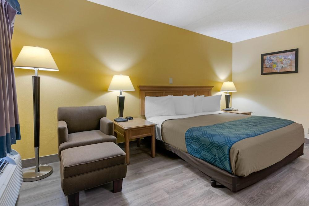 SureStay by Best Western Jacksonville Airport photo 12