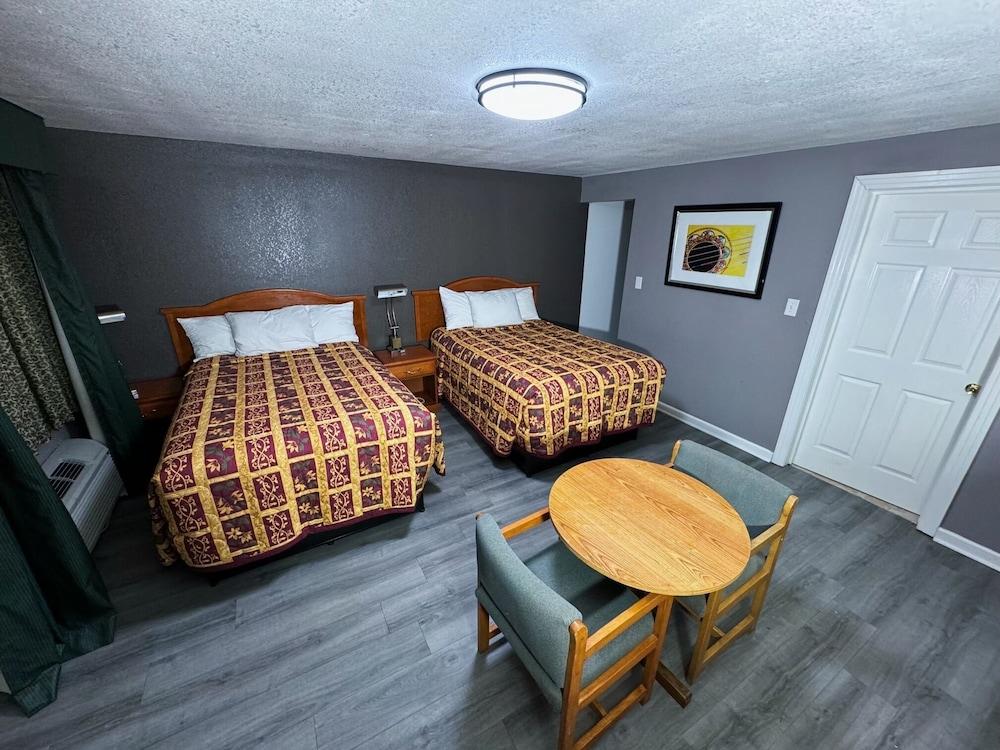 Country Inn Motel photo 10