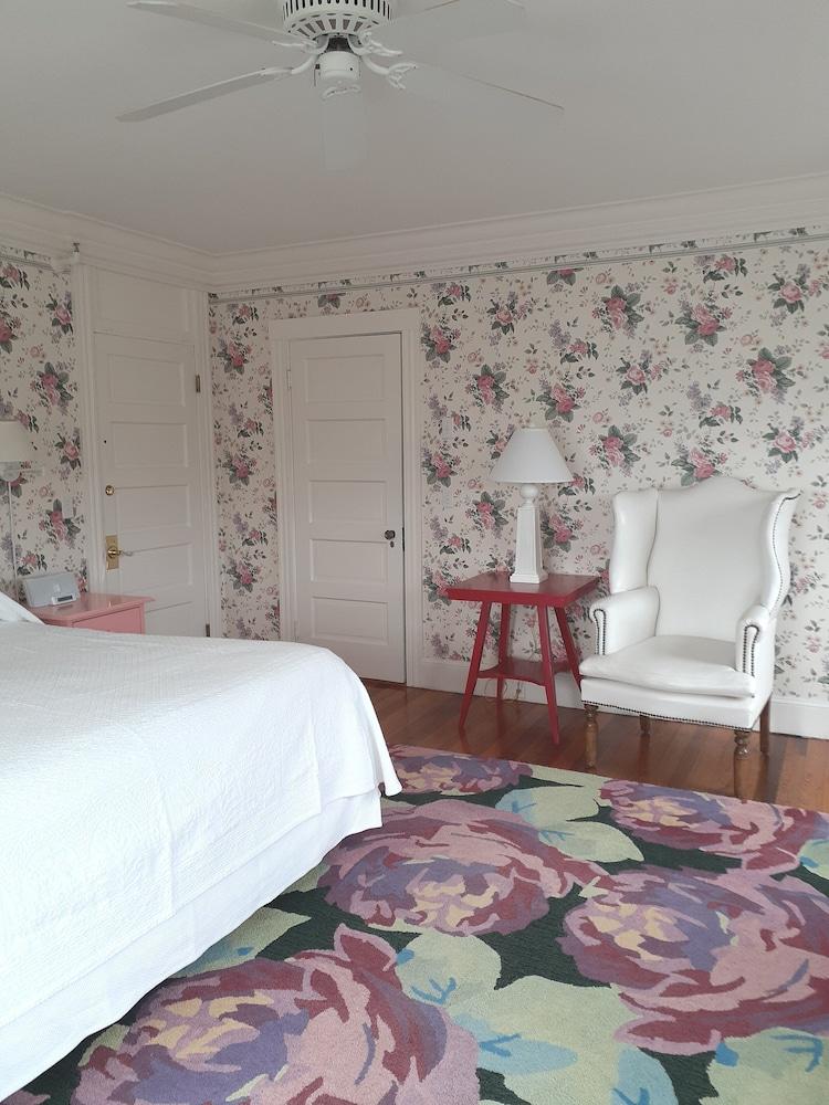 The Colony Hotel photo 32
