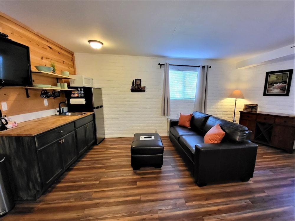 The Nook Pinetop photo 45