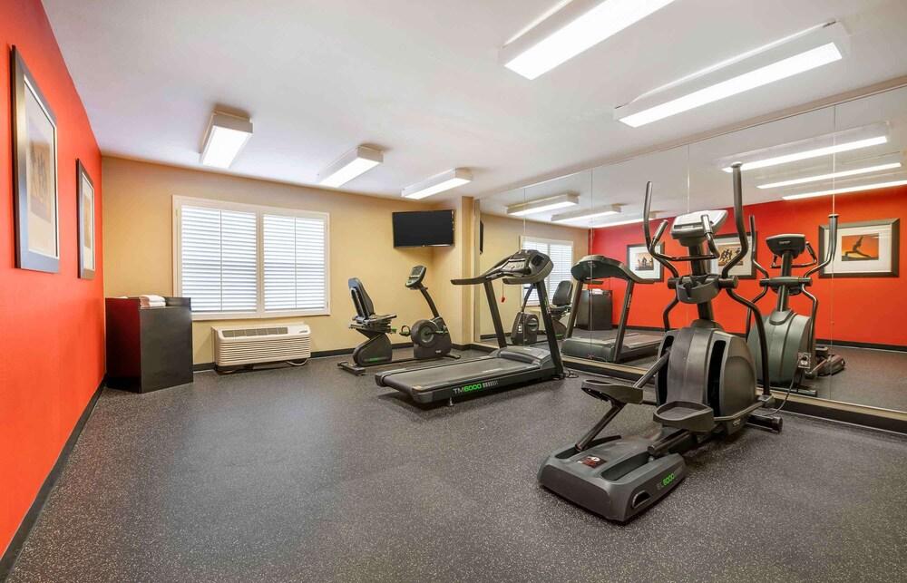 Extended Stay America Suites Indianapolis Northwest I465 photo 12