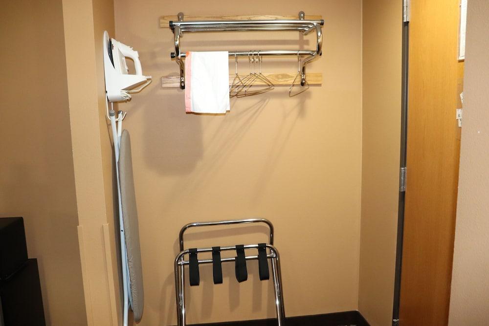 Prairie Inn and Suites Holmen/La Cross photo 18