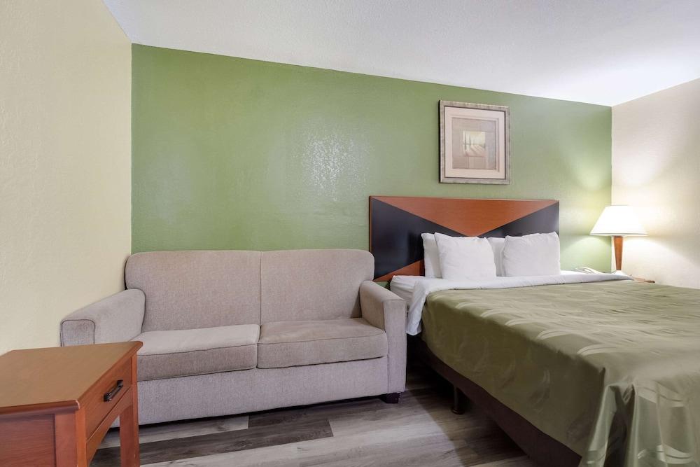 Quality Inn Baytown - Houston East photo 54