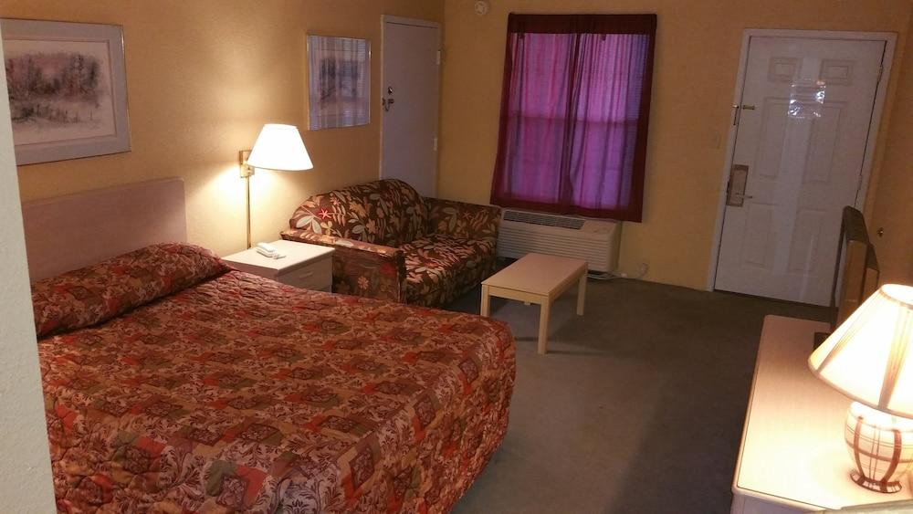 Victorian Inn photo 7