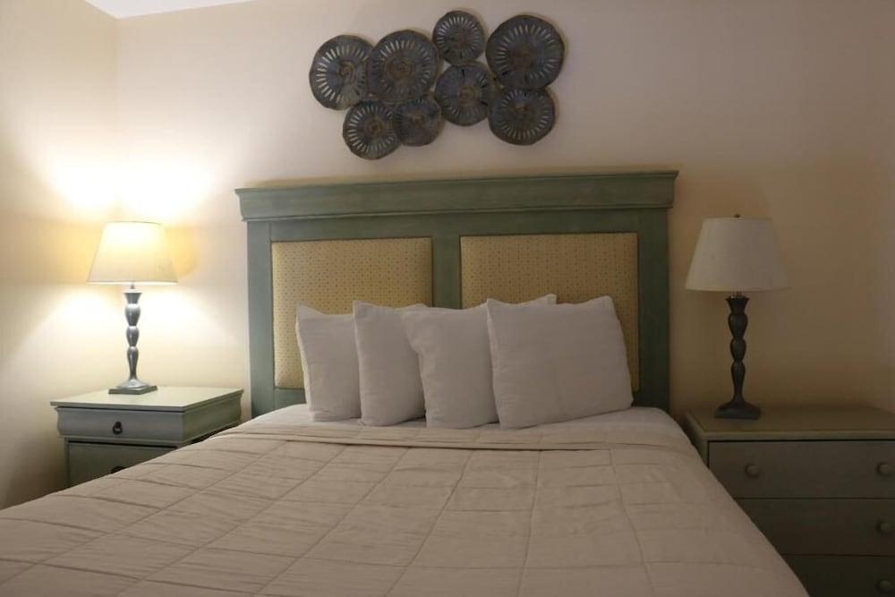 Garden District Hotel photo 22
