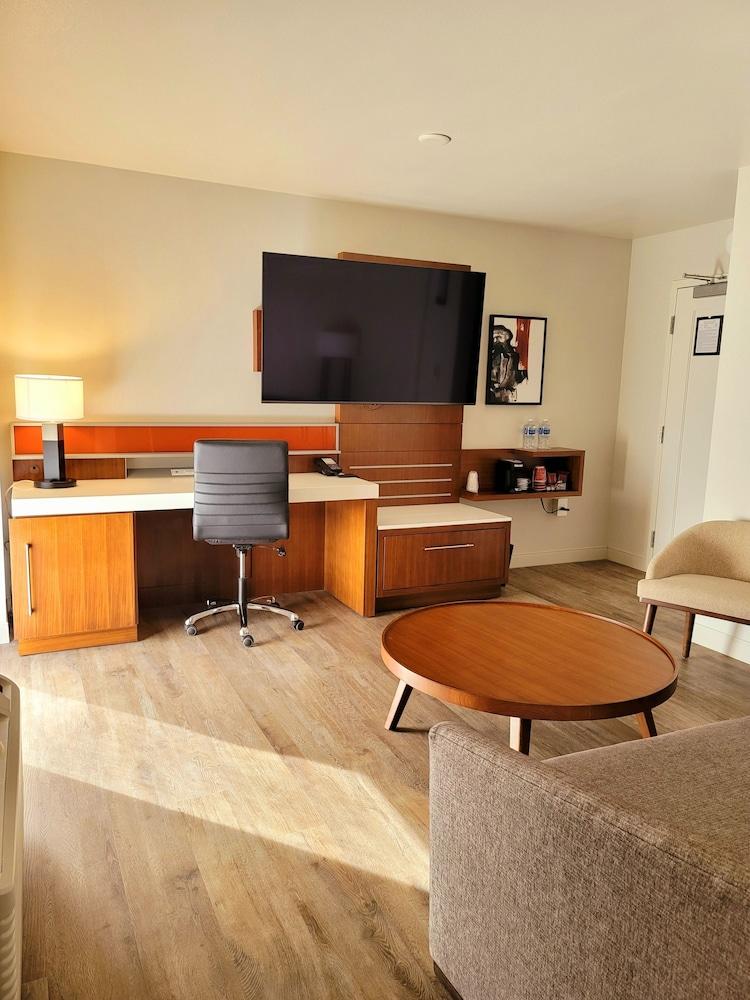 Delta Hotels Denver Thornton photo 8