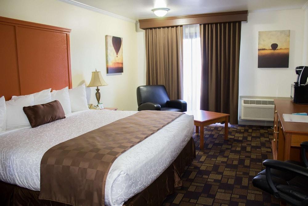 Best Western Plus Lake Front Hotel photo 7