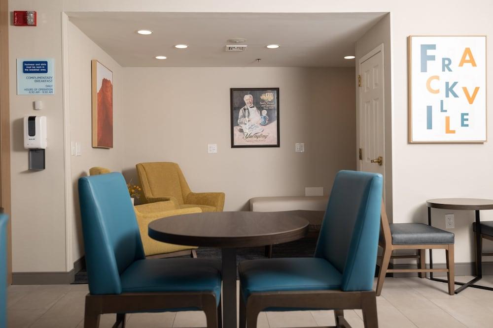 Holiday Inn Express Hotel & Suites Frackville by IHG photo 39