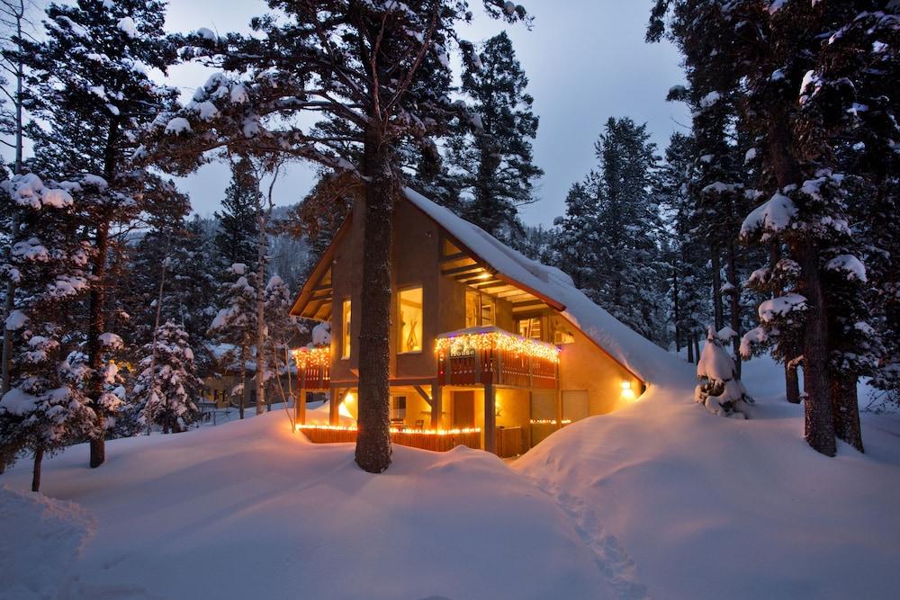 Cottam's Lodge by Alpine Village Suites photo 31