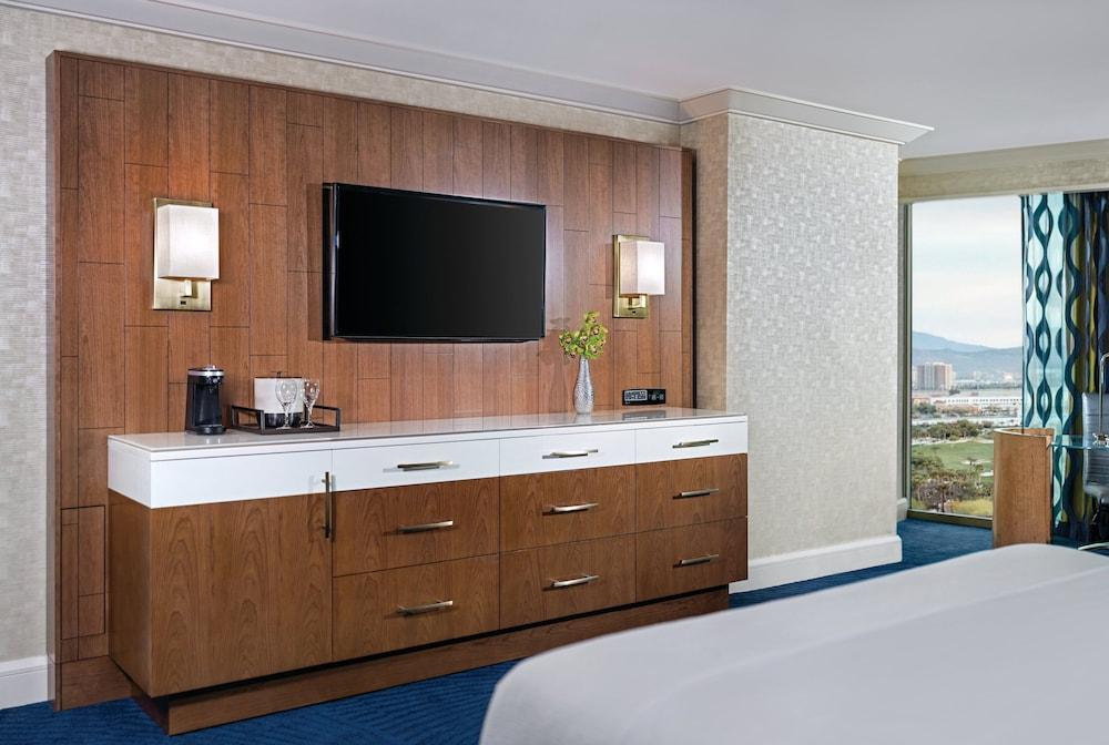 Mandalay Bay Resort And Casino photo 23