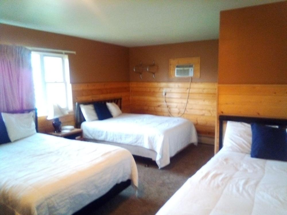 Two Rivers Inn West photo 38