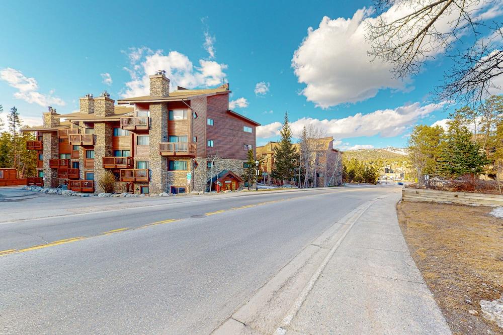 Pine Ridge Condominiums photo 79