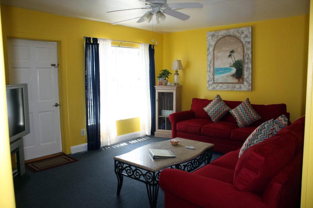 Barefoot Bay Resort & Marina photo 27