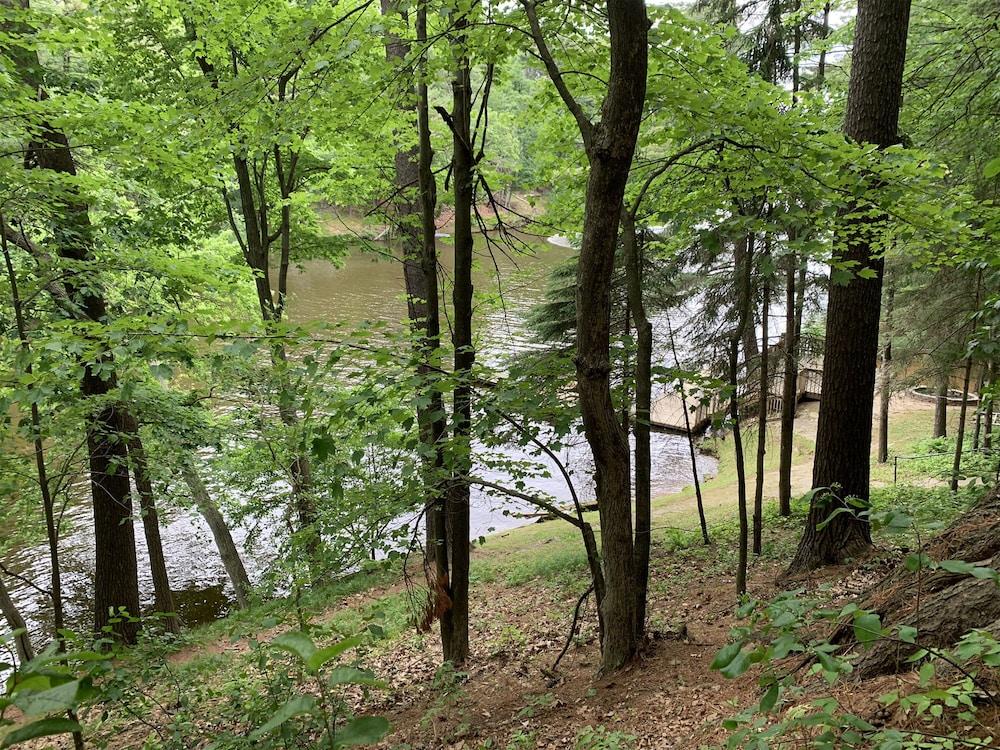 Lakeside Motel photo 37