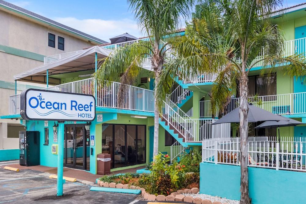 Ocean Reef Hotel photo 44