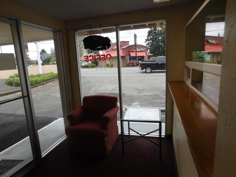 Auburn Motel photo 31