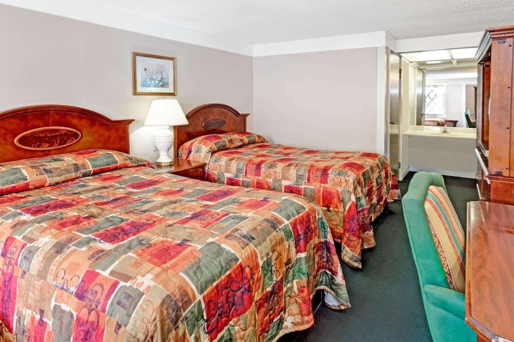 Knights Inn Austell photo 7