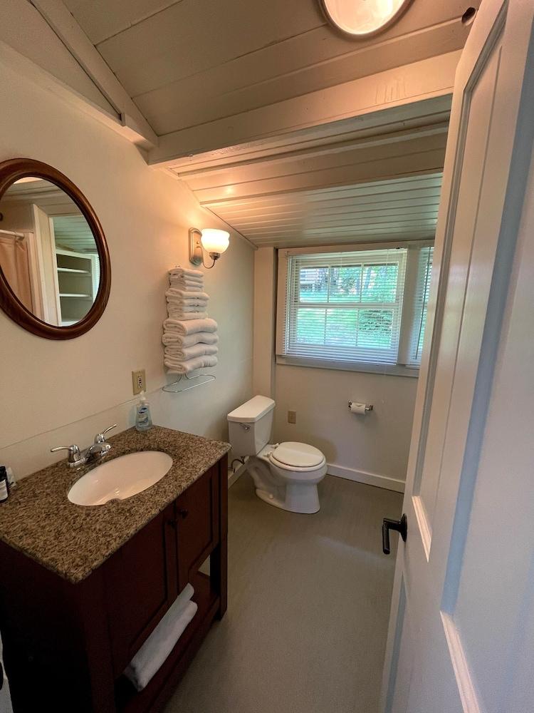 Hanging Horn Lakeside Resort photo 31