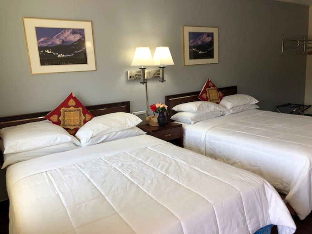 Pine Needles Inn photo 8