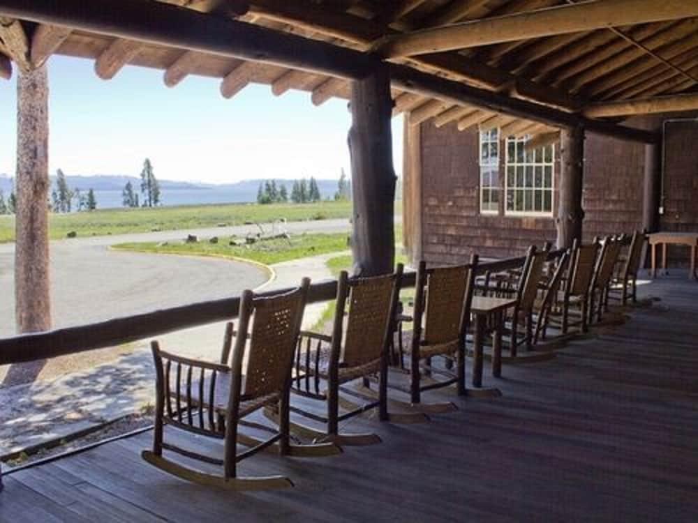Lake Lodge Cabins - Inside the Park photo 17