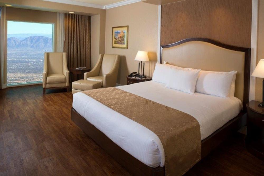 South Point Hotel, Casino, and Spa photo 12
