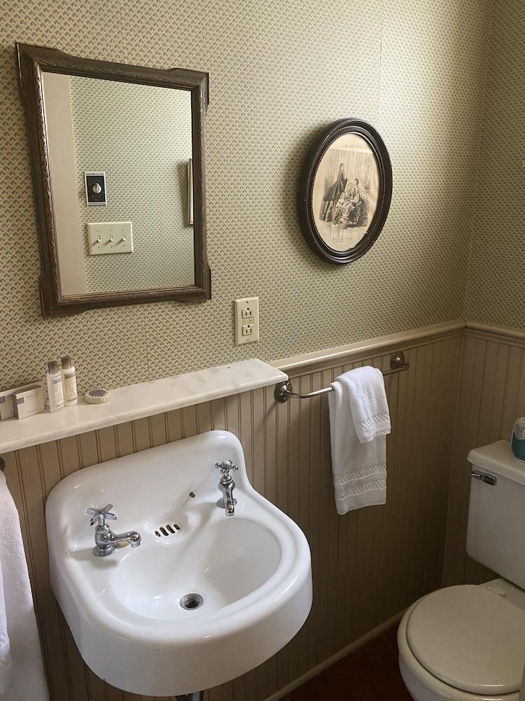 Atlantic Hotel photo 72