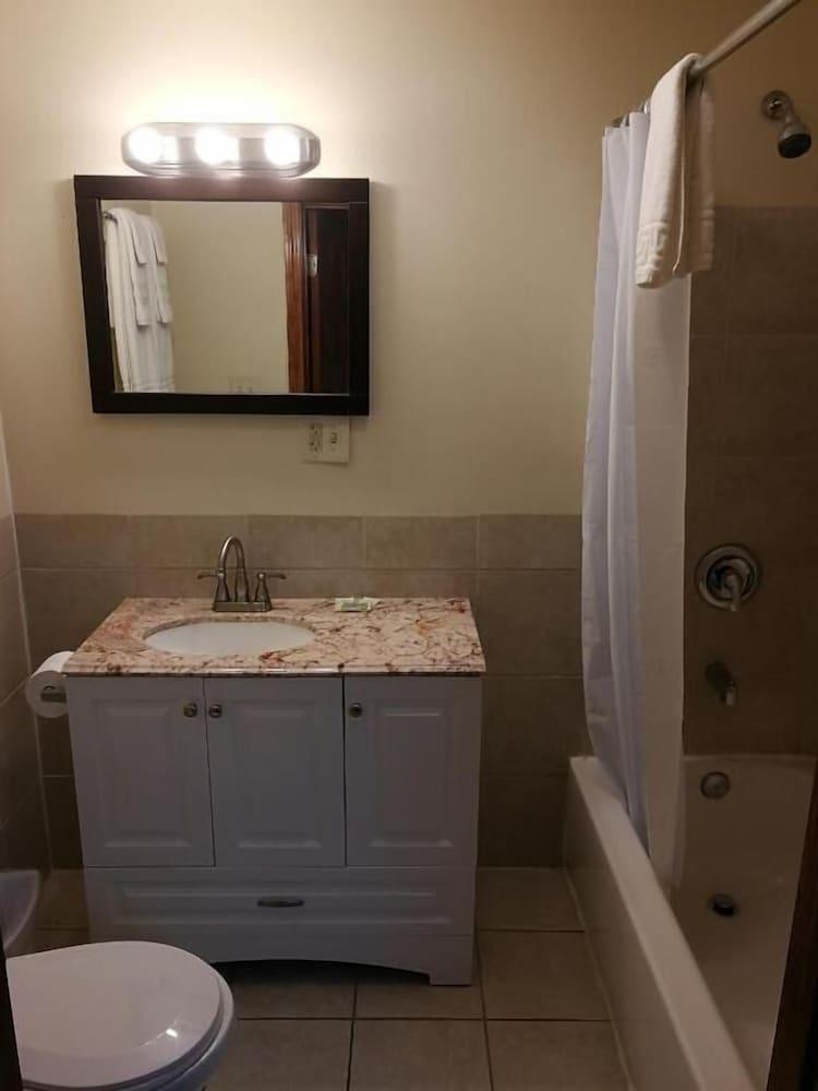 Pine View Lodge photo 21