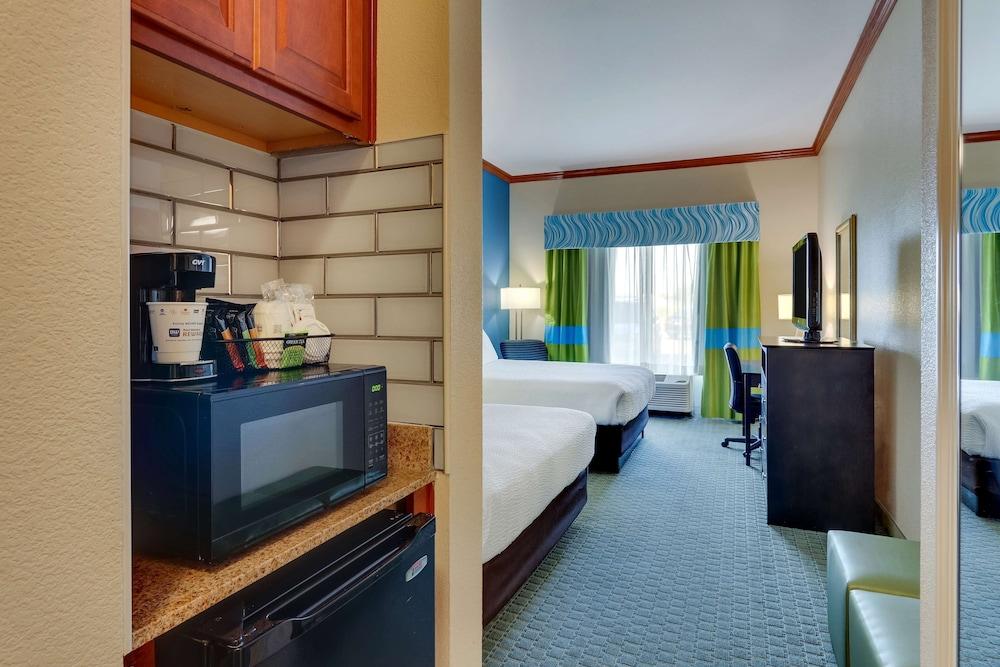 Comfort Inn & Suites Waco Woodway photo 4