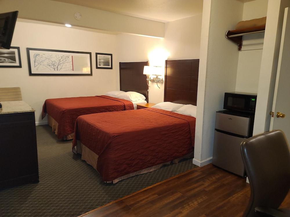 Bigfoot Motel photo 8