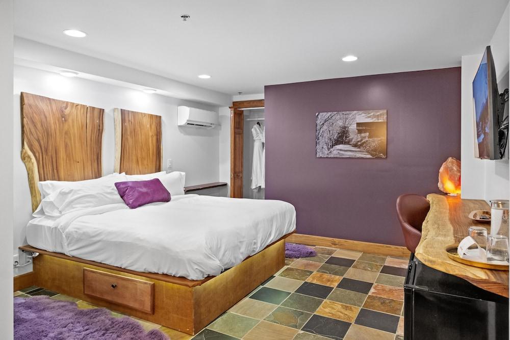 The Horton Hotel and Rooftop Lounge photo 37