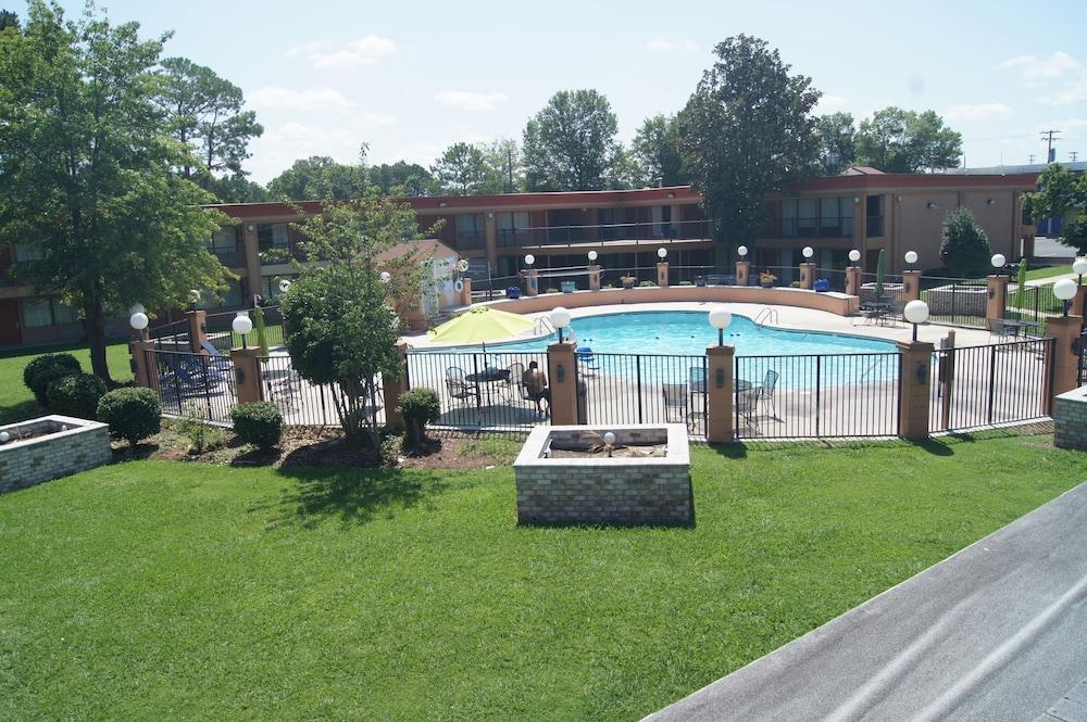 Royal Inn photo 29