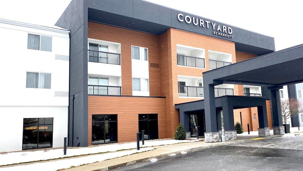 Courtyard by Marriott Raynham photo 50