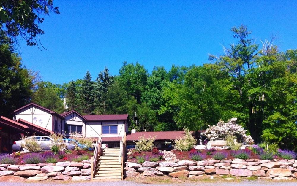 Lake Harmony Inn photo 32