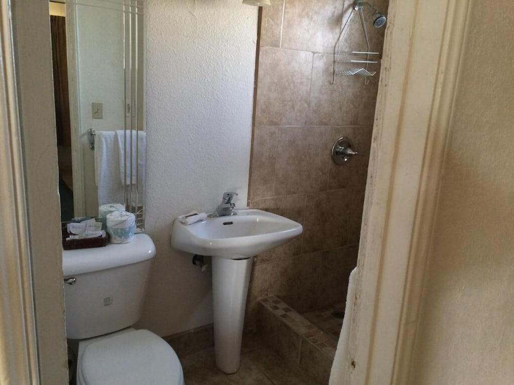 Budget Inn and Suites El Centro photo 5