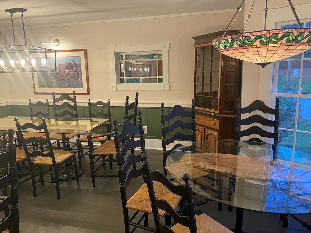 Independence Inn photo 48