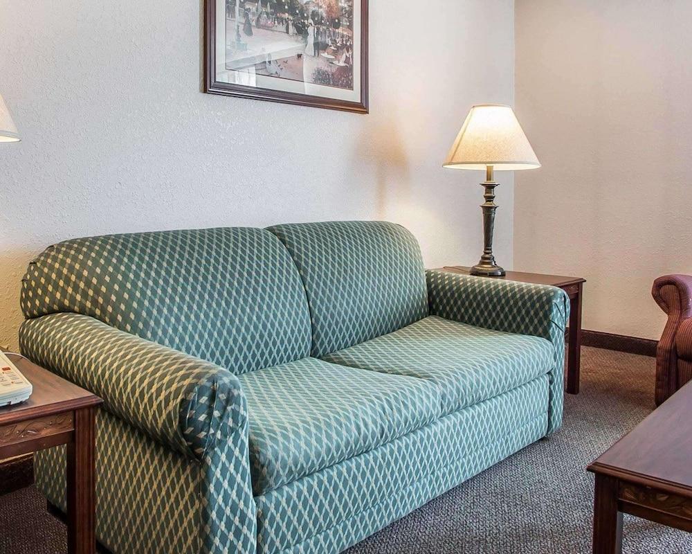 Quality Inn & Suites Middletown - Franklin photo 13