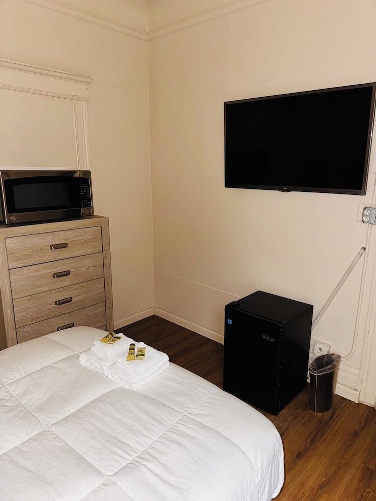 Riviera hotel photo 15